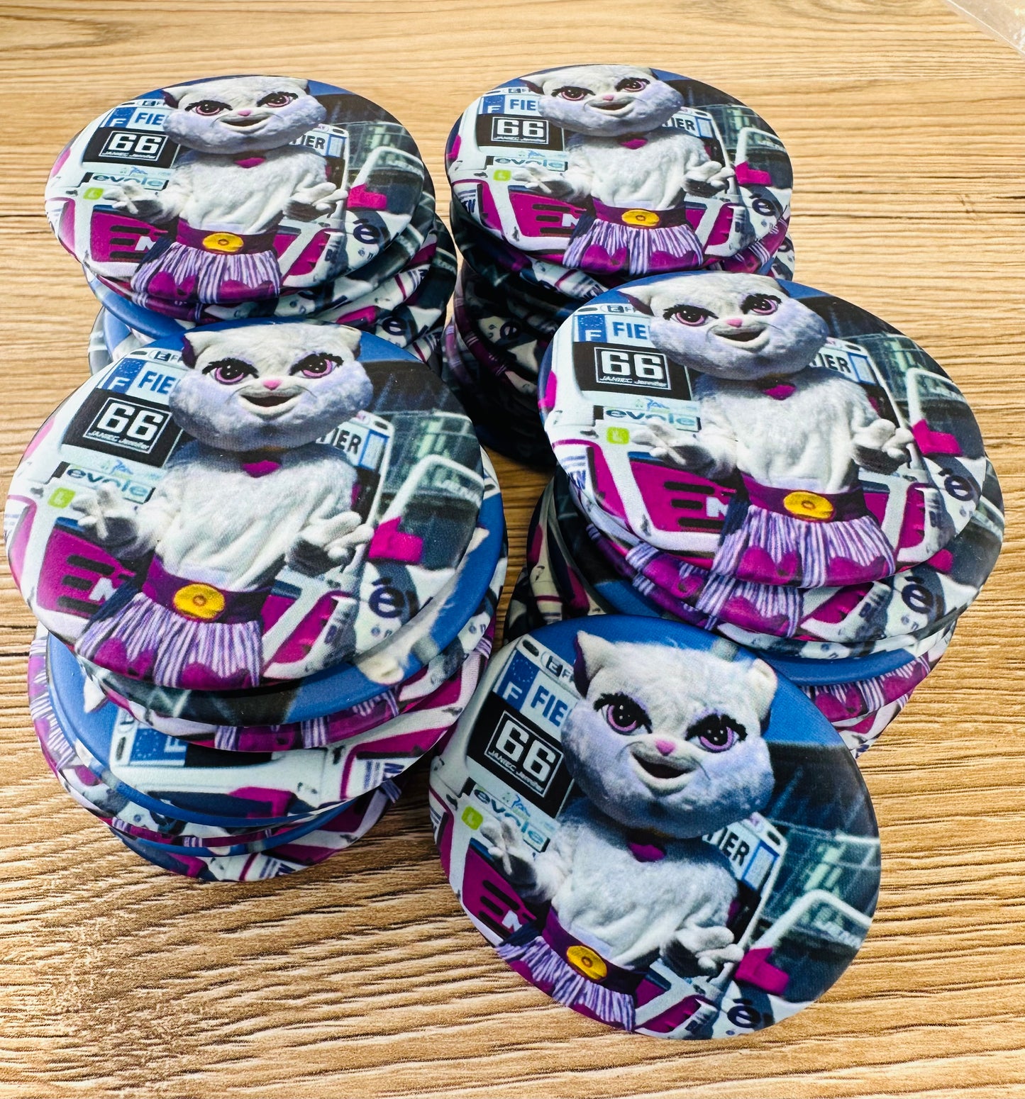 Magnets mascotte Lola